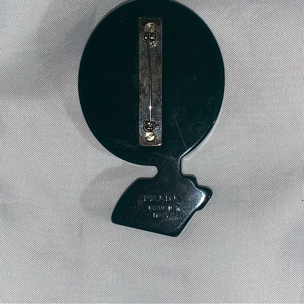 PRADA Italian resin & leather pin back BROOCH stylized vintage fan - Picture 4 of 4